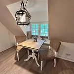 Sky & Homes Wattlaeufer I Nordsee-auszeit Im Reetdachanwesen Mit Parkgarten 아파트 Böhl